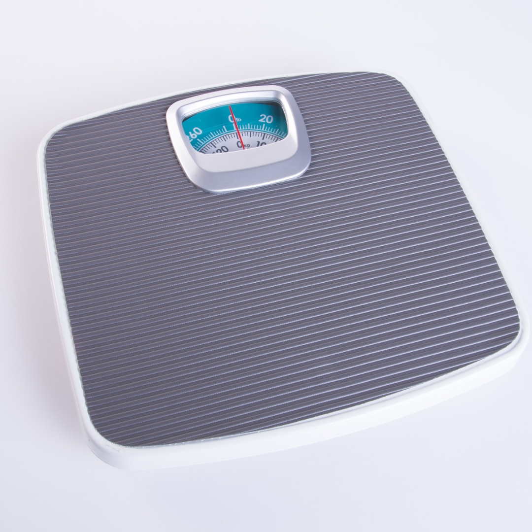 Weigh Yourself - How to Measure Your Fat Loss Muscle Gain Progress by Personal Trainer in Dubai UAE